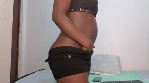 Snapshot of freaky_kandy chatting on November 2, 7:27 pm Kandy online show from November 2, 7:27 pm