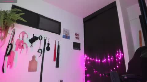 Lia Gomez online show from May 27, 1:57 am