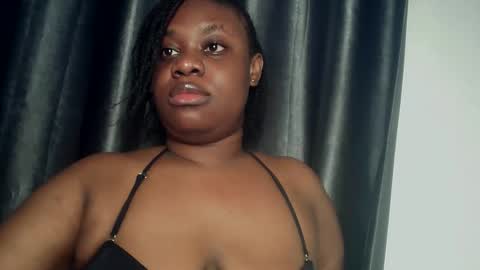 Snapshot of freaky_slut5 chatting on April 13, 4:07 am freaky slut5 online show from April 13, 4:07 am