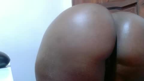 Snapshot of freakycoco1 chatting on March 5, 8:54 am freakycoco1 online show from March 5, 8:54 am