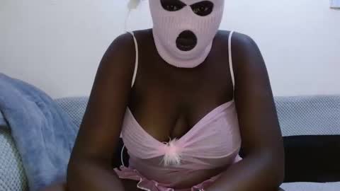 Snapshot of freakym24 chatting on April 1, 7:55 pm freakym24 online show from April 1, 7:55 pm