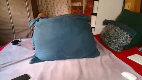 Mandy online show from March 25, 10:32 am