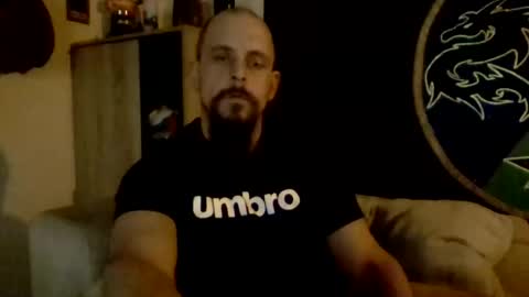 frecherkerl88007 online show from March 18, 5:10 am