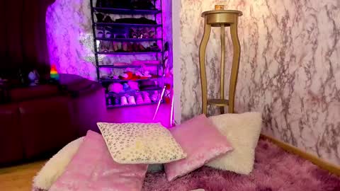    -  IG AnicolorsLive X AnicolorsLive        - online show from January 28, 3:57 am