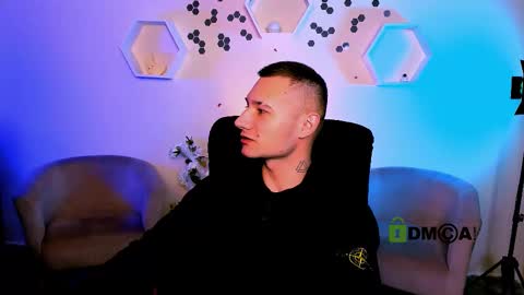 Snapshot of fred_strong chatting on November 21, 9:30 am Freddy online show from November 21, 9:30 am