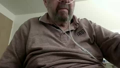 Snapshot of fredaldavid chatting on March 2, 9:32 pm David Fredal online show from March 2, 9:32 pm