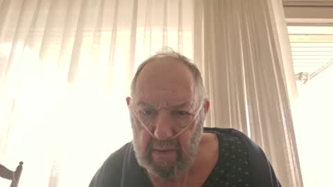 Snapshot of fredaldavid chatting on March 23, 9:35 am David Fredal online show from March 23, 9:35 am