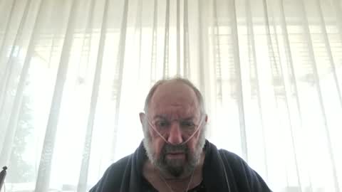 Snapshot of fredaldavid chatting on April 3, 9:51 am David Fredal online show from April 3, 9:51 am