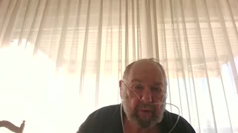 Snapshot of fredaldavid chatting on April 7, 8:04 am David Fredal online show from April 7, 8:04 am