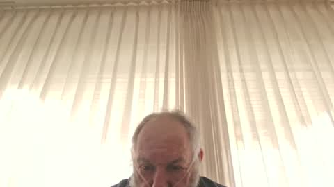 Snapshot of fredaldavid chatting on April 14, 8:09 am David Fredal online show from April 14, 8:09 am
