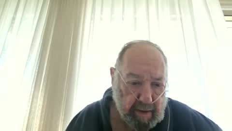 Snapshot of fredaldavid chatting on June 14, 7:43 am David Fredal online show from June 14, 7:43 am