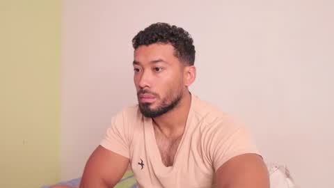 Snapshot of freddsexxx chatting on October 27, 2:21 pm FredSeXXX online show from October 27, 2:21 pm