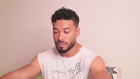 Snapshot of freddsexxx chatting on November 10, 2:38 pm FredSeXXX online show from November 10, 2:38 pm