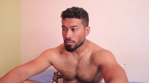 Snapshot of freddsexxx chatting on February 20, 1:44 pm FredSeXXX online show from February 20, 1:44 pm