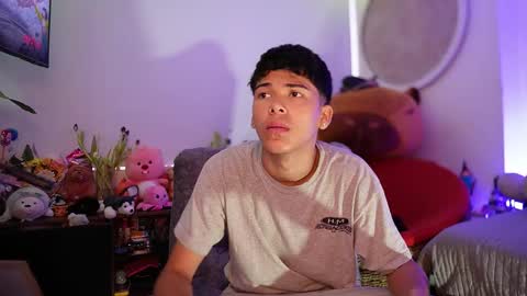 Juan  give it a thumbs up please its important online show from September 15, 11:32 am