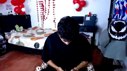 Snapshot of freddy_romans2 chatting on April 20, 11:57 am freddy romans online show from April 20, 11:57 am