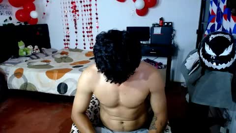 Snapshot of freddy_romans2 chatting on April 23, 12:29 pm freddy romans online show from April 23, 12:29 pm
