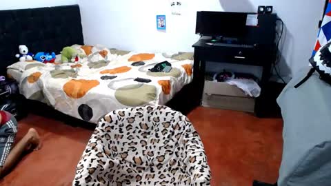 Snapshot of freddy_romans2 chatting on June 3, 8:47 pm freddy romans online show from June 3, 8:47 pm