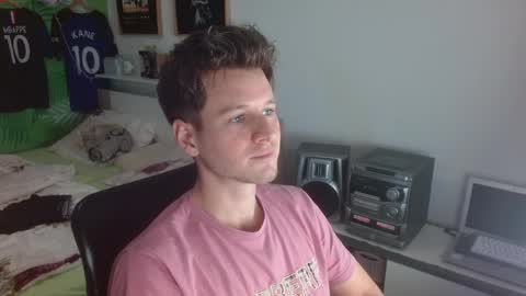 Snapshot of freddy_star chatting on April 7, 2:28 pm Frederick Perin online show from April 7, 2:28 pm