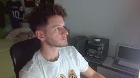 Snapshot of freddy_star chatting on April 22, 3:02 pm Frederick Perin online show from April 22, 3:02 pm