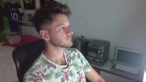 Snapshot of freddy_star chatting on June 9, 5:13 pm Frederick Perin online show from June 9, 5:13 pm