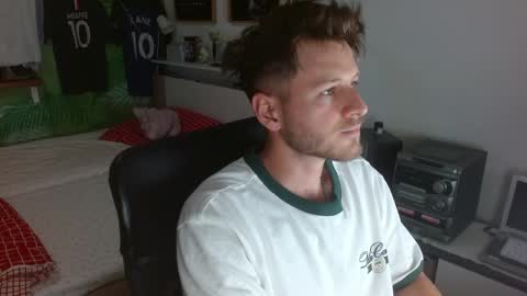 Snapshot of freddy_star chatting on June 10, 12:59 pm Frederick Perin online show from June 10, 12:59 pm