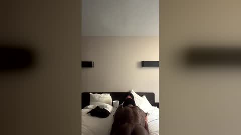 freddydufreak1 online show from April 2, 8:56 am