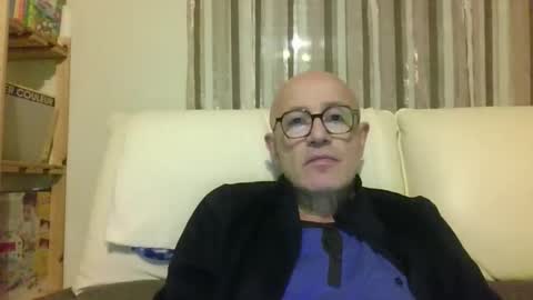 Snapshot of frederic8014 chatting on November 1, 8:44 pm frederic8014 online show from November 1, 8:44 pm