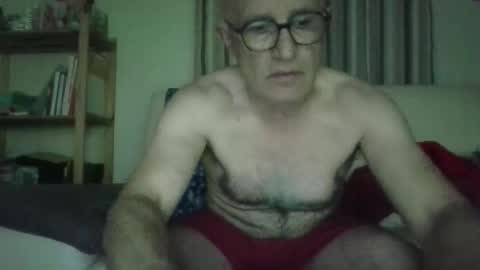 Snapshot of frederic8014 chatting on May 6, 7:08 pm frederic8014 online show from May 6, 7:08 pm