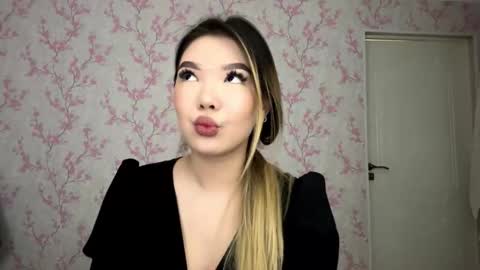 Elina online show from March 21, 6:07 am