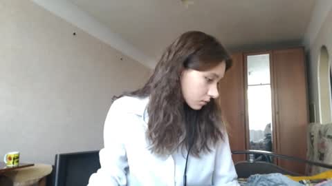 Mia online show from October 23, 9:19 am