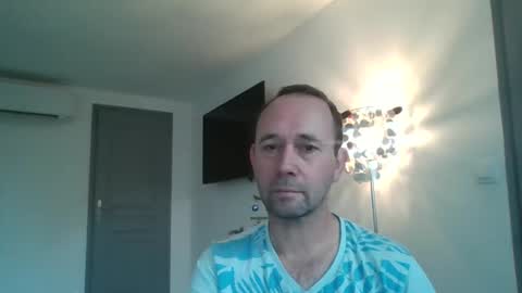 fredodu41 online show from December 22, 12:38 pm