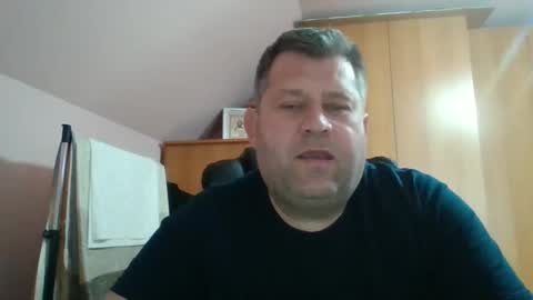 Snapshot of freeboy80180 chatting on December 31, 11:53 am freeboy80180 online show from December 31, 11:53 am