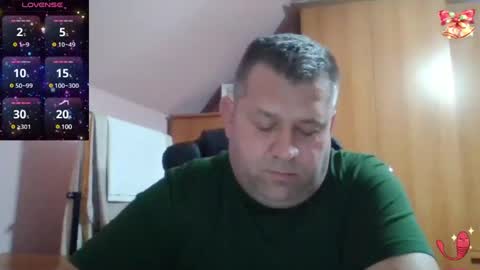 Snapshot of freeboy80180 chatting on January 21, 6:12 pm freeboy80180 online show from January 21, 6:12 pm