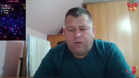 Snapshot of freeboy80180 chatting on February 27, 6:40 am freeboy80180 online show from February 27, 6:40 am