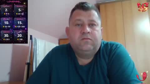 Snapshot of freeboy80180 chatting on March 1, 7:08 am freeboy80180 online show from March 1, 7:08 am