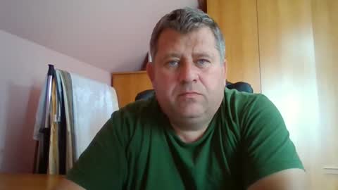 Snapshot of freeboy80180 chatting on September 12, 12:05 pm freeboy80180 online show from September 12, 12:05 pm