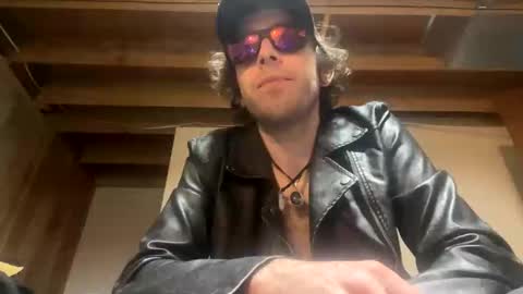 freeyourmind247 online show from December 3, 7:54 am