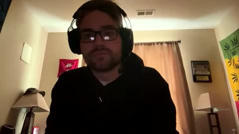 Snapshot of freezeskiii chatting on December 2, 6:36 pm freezeskiii online show from December 2, 6:36 pm