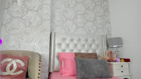 Frehia   online show from March 22, 10:02 pm