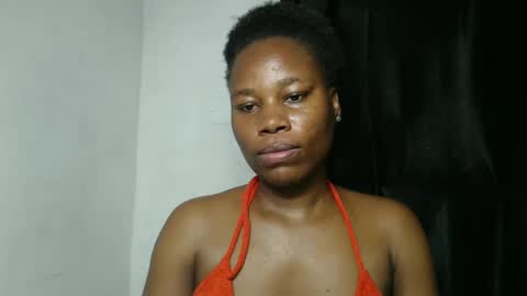 frekkymorelle online show from February 7, 1:01 pm