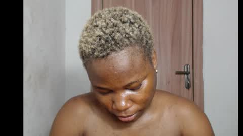 frekkymorelle online show from October 5, 4:33 am