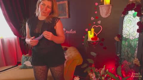 Louise or Lou 3 online show from February 17, 2:46 pm