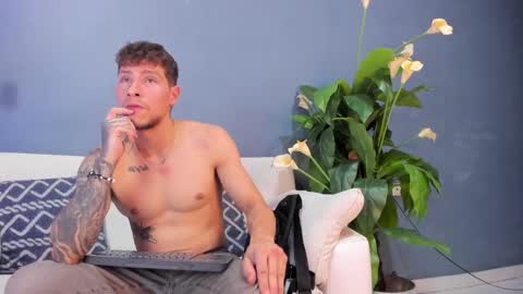 Xavier online show from October 3, 1:24 am