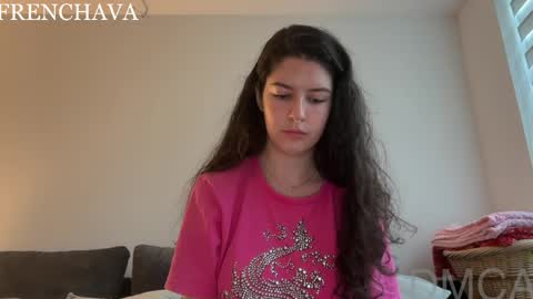 Ava online show from April 8, 3:12 pm