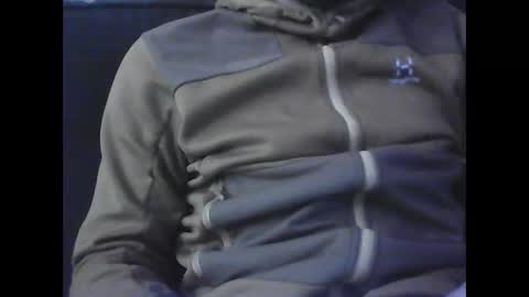 Snapshot of frencheeboy chatting on January 4, 4:43 pm frencheeboy online show from January 4, 4:43 pm