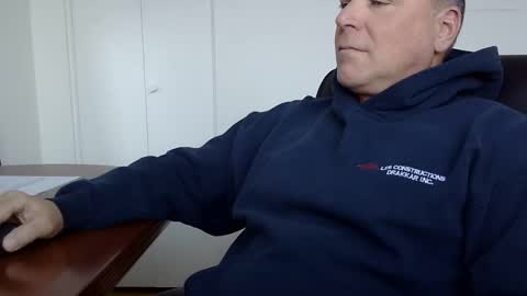 Snapshot of frenchrickdaddy chatting on December 10, 8:05 pm Rick online show from December 10, 8:05 pm