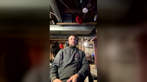 frenchyy710 online show from February 5, 3:11 am