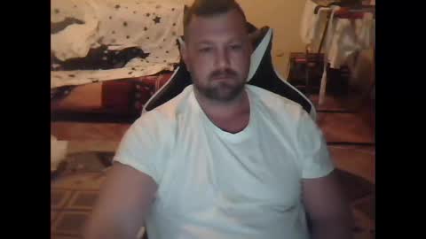 frenks117864 online show from December 16, 6:46 pm