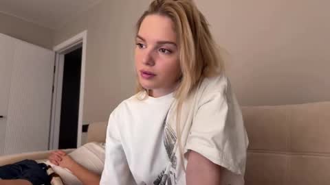 Jason and Sonya online show from March 21, 8:12 pm